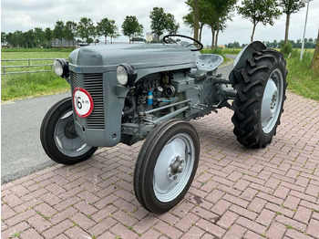 Farm tractor MASSEY FERGUSON