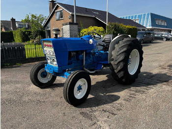 Farm tractor FORD