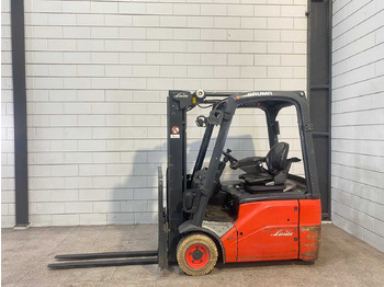 Forklift LINDE - E15 - FORKLIFT TRIPLEX - FREE-LIFT - SIDE-SHIFT: picture 2 Forklift LINDE - E15 - FORKLIFT TRIPLEX - FREE-LIFT - SIDE-SHIFT: picture 2