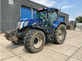 Farm tractor NEW HOLLAND T7.235