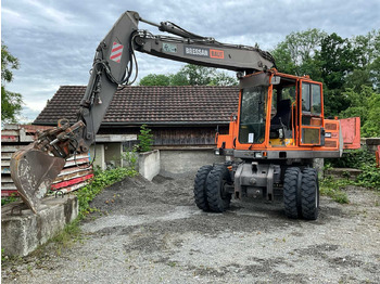 Wheel excavator VOLVO