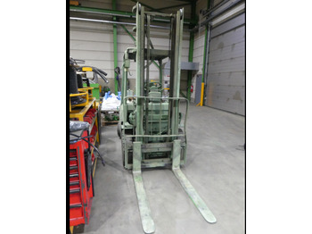 Electric forklift Chariot élévateur Toyota: picture 2