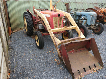 Farm tractor Tracteur agricole avec chargeur frontal David Brown 950( VIN: 950A401320): picture 2