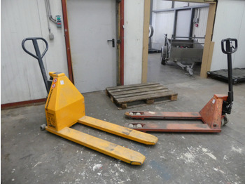 Pallet truck