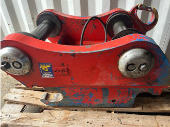 Quick coupler