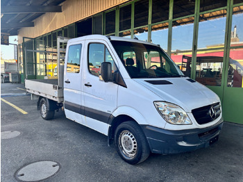 Flatbed van MERCEDES-BENZ