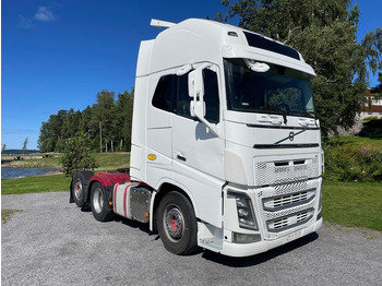 Tractor unit VOLVO FH16 600