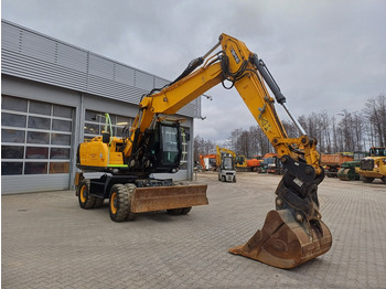 Wheel excavator JCB
