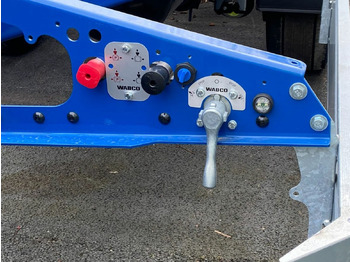 Container transporter/ Swap body semi-trailer New D-TEC CONTAINER CHASSIS PM-3-SSliding: picture 2