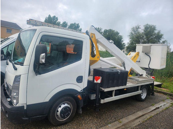Van NISSAN