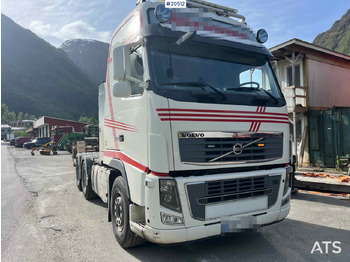 Tractor unit VOLVO FH16