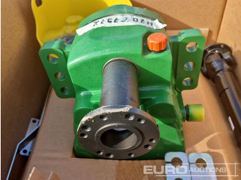 Agricultural machinery Unused Sauter Front PTO Kit, 1000RPM, 110kW / 150HP, 6 Spline, 1-3/8" Shaft, Counterclockwise Rotation to suit John Deere 6135M, 6145M, 6155M, 6175M, 6195M: picture 3