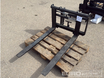 Attachment for Forklift Pallet of Forks Hydraulic Adjustable to suit Forklift: picture 2 Attachment for Forklift Pallet of Forks Hydraulic Adjustable to suit Forklift: picture 2