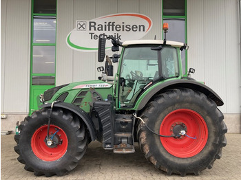 Farm tractor FENDT 722 Vario