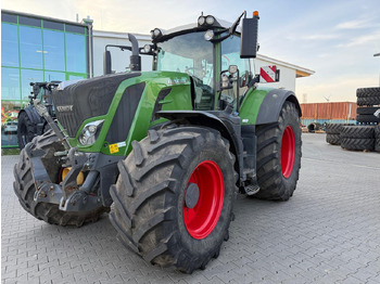 Farm tractor FENDT 828 Vario