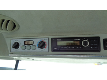 Farm tractor Valtra S374: picture 3