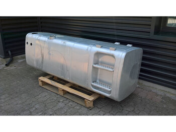 Fuel tank for Truck MAN 780L + 85L AdBlue: picture 2 Fuel tank for Truck MAN 780L + 85L AdBlue: picture 2