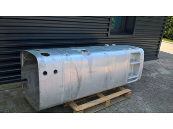 Fuel tank for Truck MAN 780L + 85L AdBlue: picture 3 Fuel tank for Truck MAN 780L + 85L AdBlue: picture 3