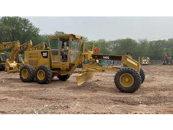 Grader CATERPILLAR 140G: picture 3