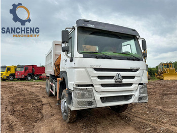 Crane truck SINOTRUK Howo 371 6x4 crane truck: picture 2