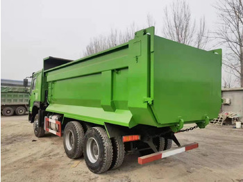 Tipper for transportation of silos SINOTRUK Howo Dump truck 371: picture 4