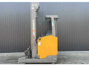 Reach truck Jungheinrich ETV216: picture 2