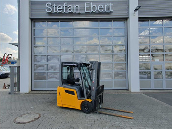Electric forklift JUNGHEINRICH EFG