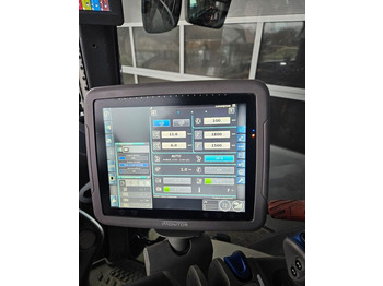 Farm tractor Deutz-Fahr Agrotron Warrior 7250TTV: picture 5