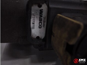Air suspension for Truck DAF Occ regelventiel luchtvering DAF XF106 1808335: picture 3