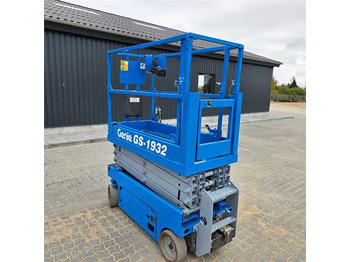 Scissor lift Genie GS-1932: picture 2 Scissor lift Genie GS-1932: picture 2