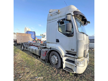 Cab chassis truck RENAULT