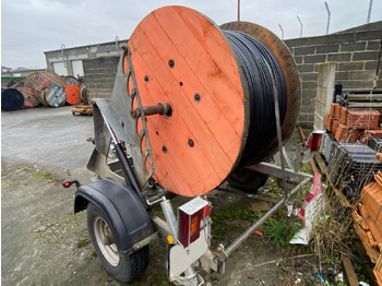 Cable drum trailer