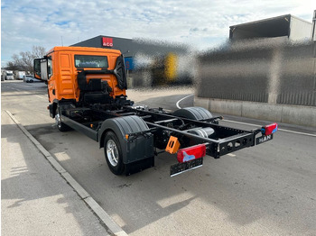 New Cab chassis truck MAN TGL 8.160 4X2 BB CH: picture 3