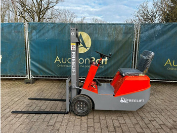 Electric forklift
