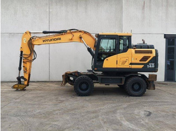 Wheel excavator HYUNDAI