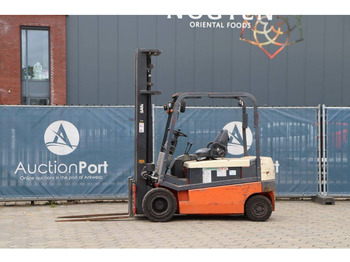 Electric forklift NISSAN