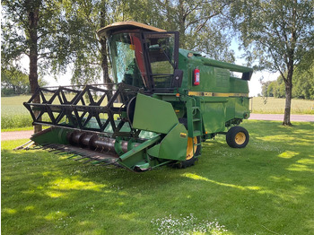 Combine harvester JOHN DEERE
