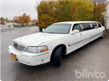Car LINCOLN TOWN CAR LIMO: picture 1