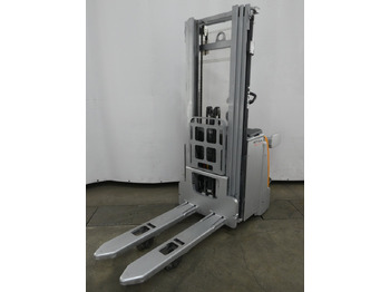 Stacker STILL