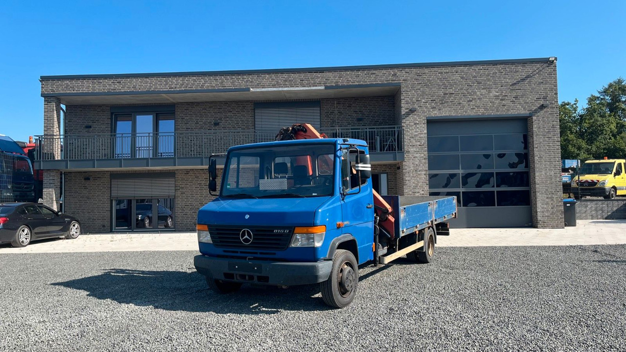Mercedes-Benz 816D Pritsche Kran Palfinger Blatt - Blatt - Flatbed van: picture 1 Mercedes-Benz 816D Pritsche Kran Palfinger Blatt - Blatt - Flatbed van: picture 1