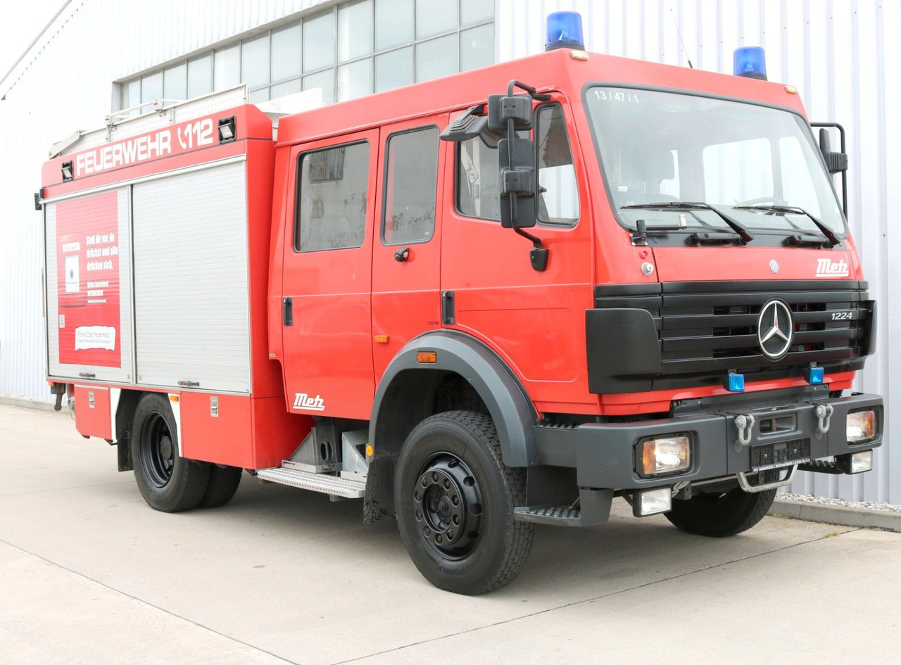 Mercedes-Benz SK 1224 4x4 DOKA + Lichtmast nur org. 22400 km - Truck: picture 1 Mercedes-Benz SK 1224 4x4 DOKA + Lichtmast nur org. 22400 km - Truck: picture 1