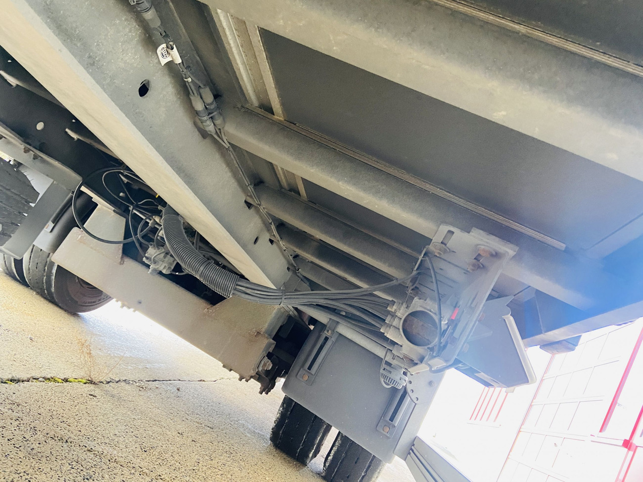 Ackermann Z-KA-F10.5/7,6 1 Achs Planenanhänger 10,5 t GG - Closed box trailer: picture 2 Ackermann Z-KA-F10.5/7,6 1 Achs Planenanhänger 10,5 t GG - Closed box trailer: picture 2