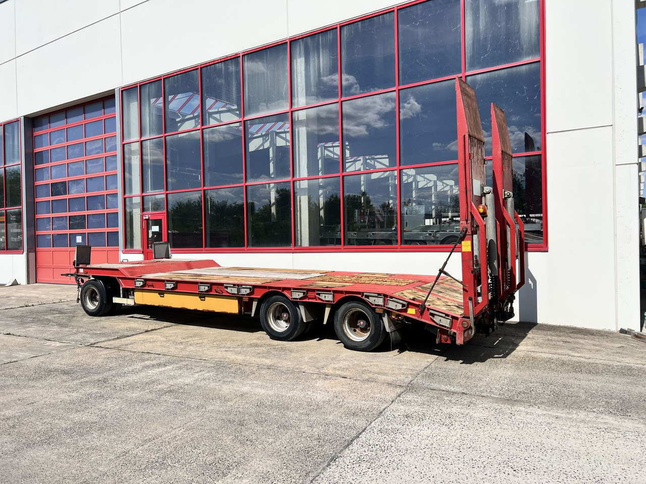 Humbaur 3 Achs Tiefladeranhänger - Low loader trailer: picture 4 Humbaur 3 Achs Tiefladeranhänger - Low loader trailer: picture 4
