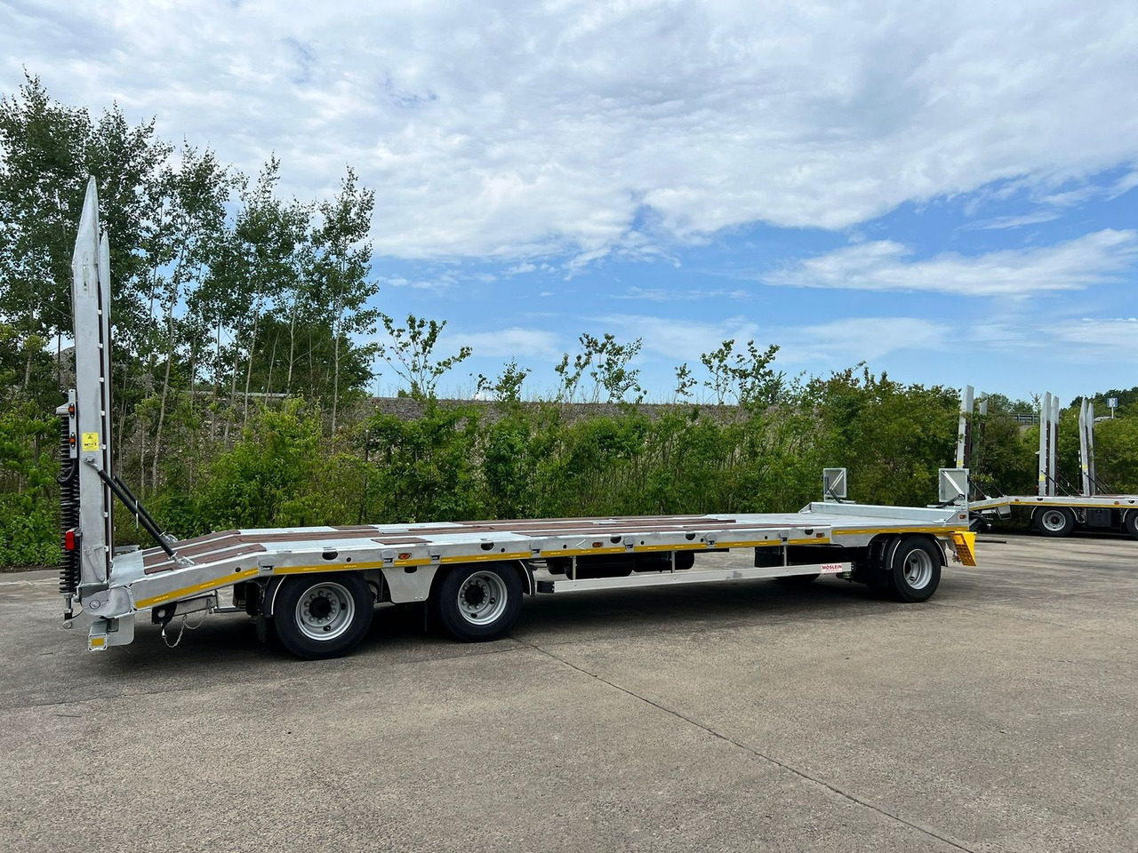 Möslein 3 Achs Tieflader mit gerader Ladefläche 8,10 m, - Low loader trailer: picture 3 Möslein 3 Achs Tieflader mit gerader Ladefläche 8,10 m, - Low loader trailer: picture 3