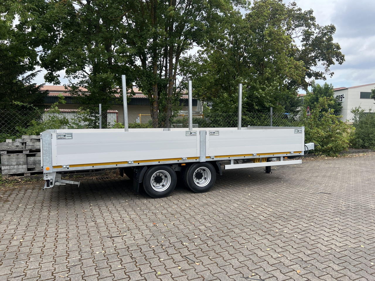 Möslein THT 14,4 G 6,2  14,4 t GG Tandem- Pritschenanhänger- Tieflader - Dropside/ Flatbed trailer: picture 3 Möslein THT 14,4 G 6,2  14,4 t GG Tandem- Pritschenanhänger- Tieflader - Dropside/ Flatbed trailer: picture 3