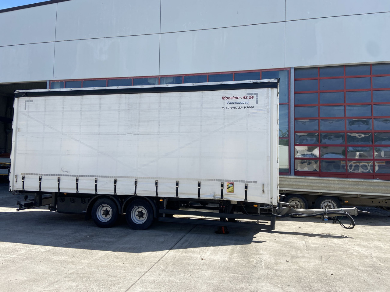 Curtainsider trailer Möslein TPW 105 D Schwebheim Tandem- Planenanhänger Durchladbar: picture 1
