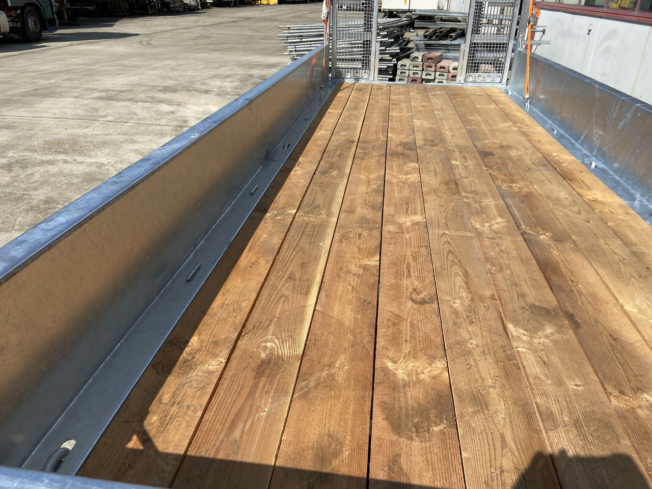 Möslein TT 11-E 5,50 - 2 Tandemtieflader5,50 m x 2 m, Feuerverzinkt - Low loader trailer: picture 4 Möslein TT 11-E 5,50 - 2 Tandemtieflader5,50 m x 2 m, Feuerverzinkt - Low loader trailer: picture 4