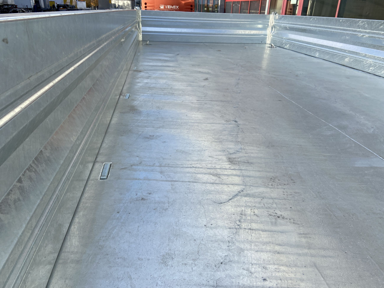 Möslein TTD 11 Breite Reifen 5,70 lang Kipper Tieflader, Breite Reifen, 5,70 m lang-- Neufahrzeug -- - Tipper trailer: picture 2 Möslein TTD 11 Breite Reifen 5,70 lang Kipper Tieflader, Breite Reifen, 5,70 m lang-- Neufahrzeug -- - Tipper trailer: picture 2