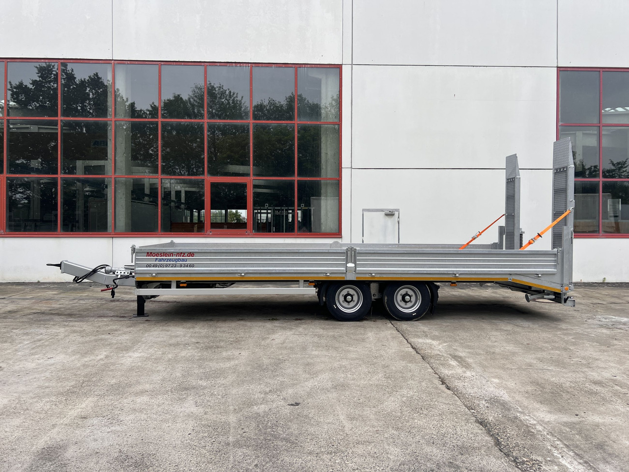 Möslein TTT 11- 7,28  Neuer Tandemtieflader, 7,28 m Ladefläche - Low loader trailer: picture 4 Möslein TTT 11- 7,28  Neuer Tandemtieflader, 7,28 m Ladefläche - Low loader trailer: picture 4