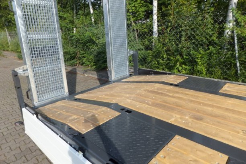 Möslein TTT 13- 5,2 Weiß Neuer Tandemtieflader 13 t GG - Low loader trailer: picture 2 Möslein TTT 13- 5,2 Weiß Neuer Tandemtieflader 13 t GG - Low loader trailer: picture 2